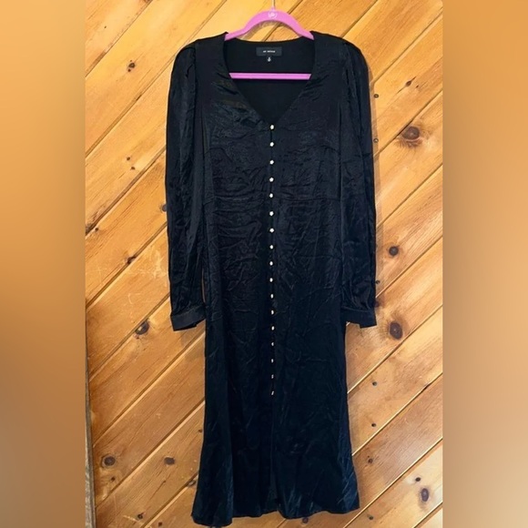 En Saison Black Long Sleeve Satin VNeck Crystal Button Midi Dress - Picture 3 of 6